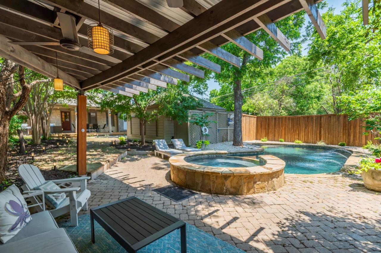 Sunset House - Luxury Pool And Hot Tub Retreat Villa Dallas Exterior photo